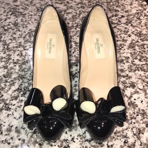 AUTHENTIC Valentino Black Bow pumps